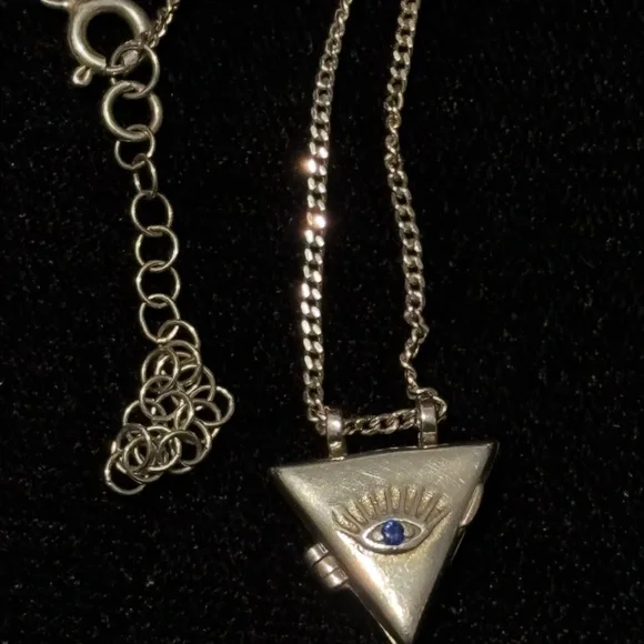 Unique Vintage silver 925 Gold Triangle Devil Eye locket pendant Necklace - Picture 5 of 8